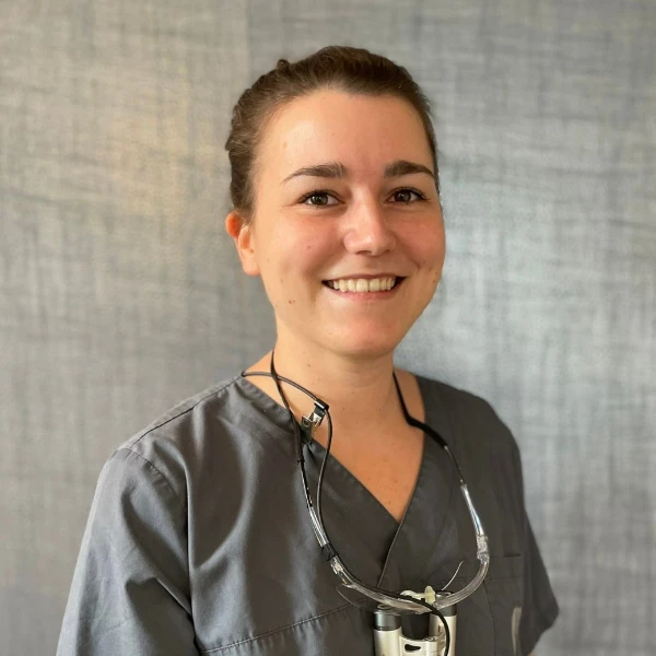 Porträt von Fr. Dr. Xenia Antón